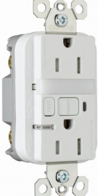 Pass & Seymour 1595NTLTRWCC4 Gfci Receptacle/Nightlight Tamper Resistant 15-Amp/125-volt Pass & Seymour 1595NTLTRWCC4 Gfci Receptacle/Nightlight Tamper Resistant 15-Amp/125-volt