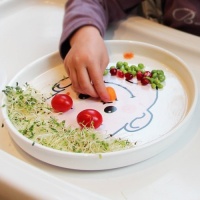 Cobble Creek Kids Ceramic Face Food Plate Cobble Creek Kids Ceramic Face Food Plate