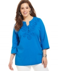 Crafted applique beautifully accents Jones New York Signature's three-quarter sleeve plus size tunic top for a chic casual look. Crafted applique beautifully accents Jones New York Signature's three-quarter sleeve plus size tunic top for a chic casual look.