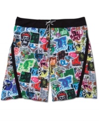 Hit the beach with the best board style in these graphic shorts from DC Shoes. Hit the beach with the best board style in these graphic shorts from DC Shoes.