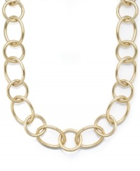 A single layer adds a hint of shine. Giani Bernini's link necklace is crafted in 24k gold over sterling silver. Approximate length: 18 inches. A single layer adds a hint of shine. Giani Bernini's link necklace is crafted in 24k gold over sterling silver. Approximate length: 18 inches.