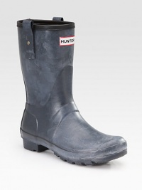 A multi-purpose, shorter boot designed in vulcanized rubber with an orthopedic last for that legendary Hunter fit. Pull-on tabs Seamless waterproof construction Quick-dry nylon lining Cushioned footbed Shaft, 10½ Leg circumference, 15 Padded insole Rubber sole Imported A multi-purpose, shorter boot designed in vulcanized rubber with an orthopedic last for that legendary Hunter fit. Pull-on tabs Seamless waterproof construction Quick-dry nylon lining Cushioned footbed Shaft, 10½ Leg circumference, 15 Padded insole Rubber sole Imported
