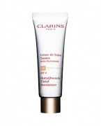 A protective and moisturizing cream with healthy-glow pigments to ensure an even and transparent complexion and healthy-looking skin.Benefits• Provides optimal hydration with an added botanical benefit: Katafray Extract.• Delivers a hint of color for a beautiful, natural-looking complexion.• Offers protection with an SPF 6.Key Ingredients• Katafray Extract – For time-released hydration.• Color Correcting Pigments – Optically diminish fine lines, imperfections and signs of fatigue.• 100% mineral filters