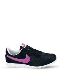 Casual running profile inspired by Nike '80's design. Casual running profile inspired by Nike '80's design.