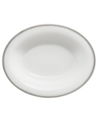 Fresh and cool in crisp white, the Silver Leaf vegetable bowl delivers modern style and iconic craftsmanship. Delicate feathered platinum applied using Wedgwood's signature technique shimmers with whimsy on sleek bone china. Fresh and cool in crisp white, the Silver Leaf vegetable bowl delivers modern style and iconic craftsmanship. Delicate feathered platinum applied using Wedgwood's signature technique shimmers with whimsy on sleek bone china.