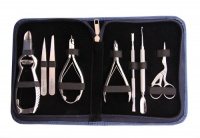 Body Toolz Deluxe Manicure, Pedicure and Grooming Kit Body Toolz Deluxe Manicure, Pedicure and Grooming Kit