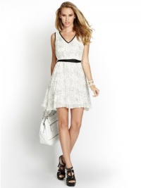 GUESS Women's Printed V-Neck Dress, IVORY MULTI (LARGE) GUESS Women's Printed V-Neck Dress, IVORY MULTI (LARGE)