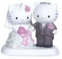 Precious Moments Hello Kitty and Dear Daniel Figurine Precious Moments Hello Kitty and Dear Daniel Figurine