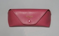 new season & authentic - designer/brand: KATE SPADE fits: SMALLER SHAPE EYEGLASSES/EYE GLASSES/FRAMES/SPECTACLES size: SMALL EYEWEAR LEATHER HARD CASE WITH ORIGINAL CLEANING CLOTH - womens/ladies (pink) new season & authentic - designer/brand: KATE SPADE fits: SMALLER SHAPE EYEGLASSES/EYE GLASSES/FRAMES/SPECTACLES size: SMALL EYEWEAR LEATHER HARD CASE WITH ORIGINAL CLEANING CLOTH - womens/ladies (pink)