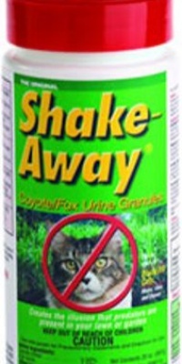 Shake Away 9002020 20-ounce Cat Repellent Coyote/Fox Urine Shake Away 9002020 20-ounce Cat Repellent Coyote/Fox Urine