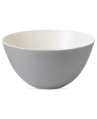Effortlessly chic, the Simplicity serving bowl by Vera Wang Wedgwood features a modern silhouette dressed in a neutral cream and gray palette. Effortlessly chic, the Simplicity serving bowl by Vera Wang Wedgwood features a modern silhouette dressed in a neutral cream and gray palette.
