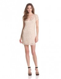 BCBGMAXAZRIA Women's Lalinda Lace Crochet Tunic, Almond Blossom, Small BCBGMAXAZRIA Women's Lalinda Lace Crochet Tunic, Almond Blossom, Small