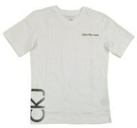 Calvin Klein Boys Signature T-Shirt Calvin Klein Boys Signature T-Shirt