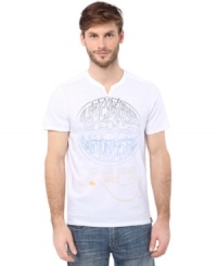 Step up your casual game with this graphic tee from Buffalo David Bitton. Step up your casual game with this graphic tee from Buffalo David Bitton.