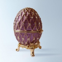 Lavender Purple Faberge style Egg Box & Ring Insert Swarovski Crystals Lavender Purple Faberge style Egg Box & Ring Insert Swarovski Crystals