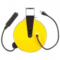 Bayco SL-800 Professional Retractable Reel with 30-Foot Triple Tap Bayco SL-800 Professional Retractable Reel with 30-Foot Triple Tap