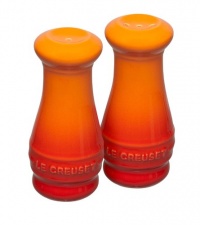 Le Creuset Stoneware Salt and Pepper Shakers, Flame Le Creuset Stoneware Salt and Pepper Shakers, Flame
