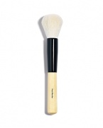 A great multi-purpose brush, ideal for dusting Shimmer Brick Compact on cheekbones for a natural-looking, shimmery glow. The Face Blender Brush can also be used with Sheer Finish Powder, Blush, or Bronzing Powder.