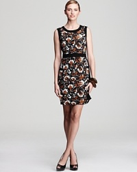 Infuse your daily look with retro-chic in DKNY sheath dress. Crisp florals mingle with muted neutrals for strong femininity. Infuse your daily look with retro-chic in DKNY sheath dress. Crisp florals mingle with muted neutrals for strong femininity.