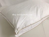 Calvin Klein Signature Down Alternative Density Standard/Queen Gusset Pillow, Medium Calvin Klein Signature Down Alternative Density Standard/Queen Gusset Pillow, Medium