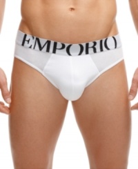 Comfort meets high fashion. These briefs from Emporio Armani keep your signature style intact. Comfort meets high fashion. These briefs from Emporio Armani keep your signature style intact.