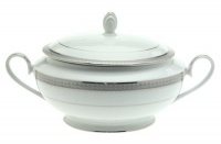 Mikasa Platinum Crown Covered Casserole Dish