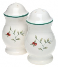 Pfaltzgraff Winterberry Stoneware Salt-and-Pepper Set Pfaltzgraff Winterberry Stoneware Salt-and-Pepper Set
