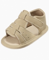 Upgrade his casual style with these cool fisherman sandals from First Impressions. Upgrade his casual style with these cool fisherman sandals from First Impressions.