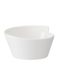 Explore new shapes for your table with the collection of innovative New Wave salad bowls, featuring a unique, fluid silhouette crafted of premium Villeroy & Boch porcelain. Explore new shapes for your table with the collection of innovative New Wave salad bowls, featuring a unique, fluid silhouette crafted of premium Villeroy & Boch porcelain.