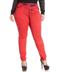 Set your look ablaze with Hydraulic's plus size skinny jeans, featuring a red wash. Set your look ablaze with Hydraulic's plus size skinny jeans, featuring a red wash.