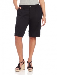 Lee Women's Plus-Size Comfort Fit Emmie Bermuda Stretch Lee Women's Plus-Size Comfort Fit Emmie Bermuda Stretch