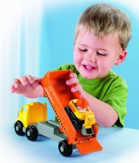 Fisher-Price Little People Wheelies Construction Carrier Fisher-Price Little People Wheelies Construction Carrier