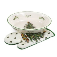 Spode Christmas Tree Deep Oval Baker with Matching Oven Mitt Spode Christmas Tree Deep Oval Baker with Matching Oven Mitt