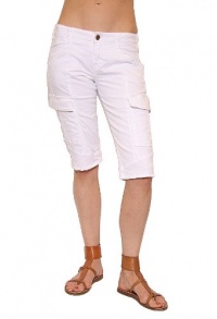 Women's J Brand Houlihan Low Rise Cargo Short in White Size 26 Women's J Brand Houlihan Low Rise Cargo Short in White Size 26