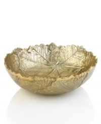 Serve fresh greens in natural splendor with the Gold Leaf salad bowl, featuring inspired detail and a brilliant gold-lacquer finish by Martha Stewart Collection. Serve fresh greens in natural splendor with the Gold Leaf salad bowl, featuring inspired detail and a brilliant gold-lacquer finish by Martha Stewart Collection.