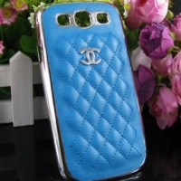 Designer Inspired Luxury Fashion Faux Leather Case with Silver Frame for iPhone 5 and Samsung Galaxy S3 (Samsung Galaxy S3, Blue) Designer Inspired Luxury Fashion Faux Leather Case with Silver Frame for iPhone 5 and Samsung Galaxy S3 (Samsung Galaxy S3, Blue)