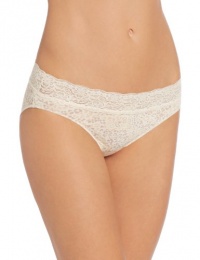 Bali Women's No Lines No Slip Bikini Panty with Lace Waistband Bali Women's No Lines No Slip Bikini Panty with Lace Waistband