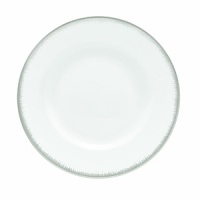 Silver Aster is an updated platinum banded pattern, with an iconic feathering detail. The pattern is a perfect blend of Wedgwood heritage and a contemporary design. Silver Aster is an updated platinum banded pattern, with an iconic feathering detail. The pattern is a perfect blend of Wedgwood heritage and a contemporary design.