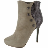 Lisa for Donald J Pliner Womens 'Chaneli-02' Bootie Shoe Lisa for Donald J Pliner Womens 'Chaneli-02' Bootie Shoe
