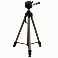 Dolica ST-500 68-Inch Lightweight Tripod Dolica ST-500 68-Inch Lightweight Tripod