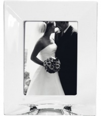 Orrefors Focus Crystal Frame, 5 x 7 Orrefors Focus Crystal Frame, 5 x 7
