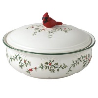 Pfaltzgraff Winterberry Covered Bowl Pfaltzgraff Winterberry Covered Bowl