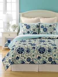 Pairing the traditional comfort of a country quilt with a beautiful damask pattern of Persian textiles, this lush cotton quilt offers a subtle, yet fashionable update. Reverses to solid for a simple design alternative. Pairing the traditional comfort of a country quilt with a beautiful damask pattern of Persian textiles, this lush cotton quilt offers a subtle, yet fashionable update. Reverses to solid for a simple design alternative.