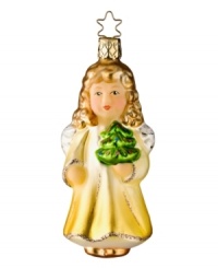 Bring all the warmth and wonder of the holidays to your home with this golden glass ornament from Inge-Glas. Crafted in Germany of the highest-grade, mouth-blown glass and hand-painted for exquisite detail, it truly is a timeless holiday heirloom. Bring all the warmth and wonder of the holidays to your home with this golden glass ornament from Inge-Glas. Crafted in Germany of the highest-grade, mouth-blown glass and hand-painted for exquisite detail, it truly is a timeless holiday heirloom.