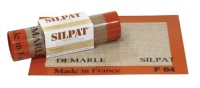 Silpat toaster oven 7 7/8 x 10 13/16 for a 8 x 11 sheet pan Silpat toaster oven 7 7/8 x 10 13/16 for a 8 x 11 sheet pan
