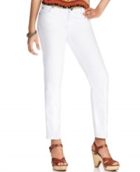 A white wash and snug fit make Kut from the Kloth's skinny jeans a summer essential! Pair them with anything in your closet, from blazers and blouses to cotton tees. A white wash and snug fit make Kut from the Kloth's skinny jeans a summer essential! Pair them with anything in your closet, from blazers and blouses to cotton tees.