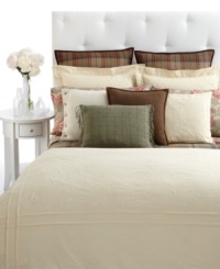 Painted prints of blossoms adorn this pure cotton sheet from Lauren Ralph Lauren. Shimmering piping along the hems finish this rich look with supreme elegance. Painted prints of blossoms adorn this pure cotton sheet from Lauren Ralph Lauren. Shimmering piping along the hems finish this rich look with supreme elegance.