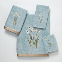 Avanti Premier Secret Garden Bath Towel, Seaglass Avanti Premier Secret Garden Bath Towel, Seaglass