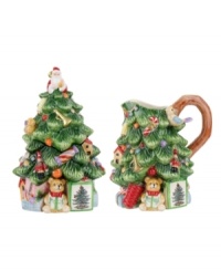 Evergreen trees with the baubles, birds and perfectly wrapped packages of Spode's historic dinnerware pattern, the Christmas Tree Prestige sugar and creamer set from this collection of serveware and serving dishes is a festive gift to holiday dining. Evergreen trees with the baubles, birds and perfectly wrapped packages of Spode's historic dinnerware pattern, the Christmas Tree Prestige sugar and creamer set from this collection of serveware and serving dishes is a festive gift to holiday dining.