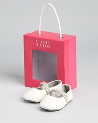 A sweet look Stuart Weitzman, the Sugar ballet flats flaunt rhinestone accents and a pretty gift box. A sweet look Stuart Weitzman, the Sugar ballet flats flaunt rhinestone accents and a pretty gift box.